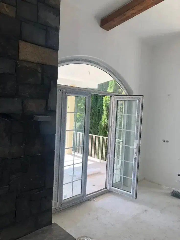 درب و پنجره نازلترین قیمت|خدمات پیشه و مهارت|رشت, گیل|دیوار