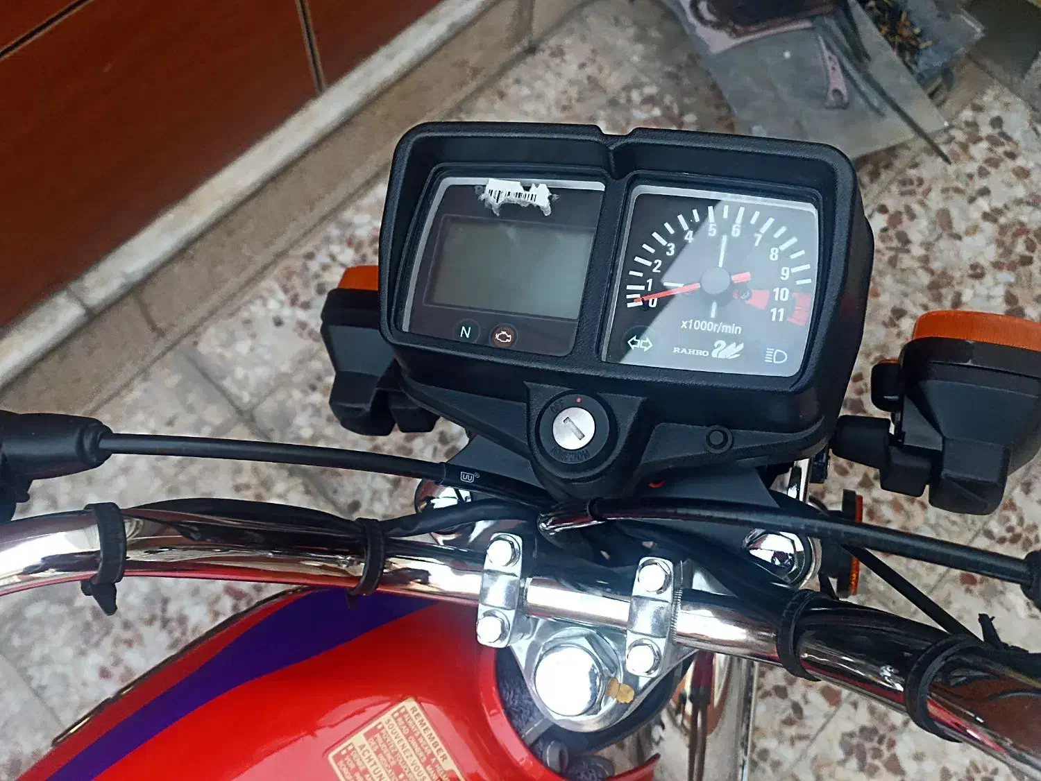 موتور رهرو ۱۴۰۴|موتورسیکلت|شیراز, بریجستون|دیوار