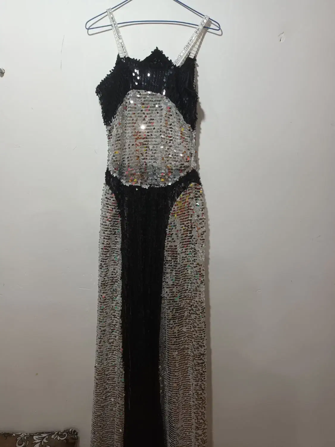 لباس مجلسی|لباس|مینودشت, |دیوار