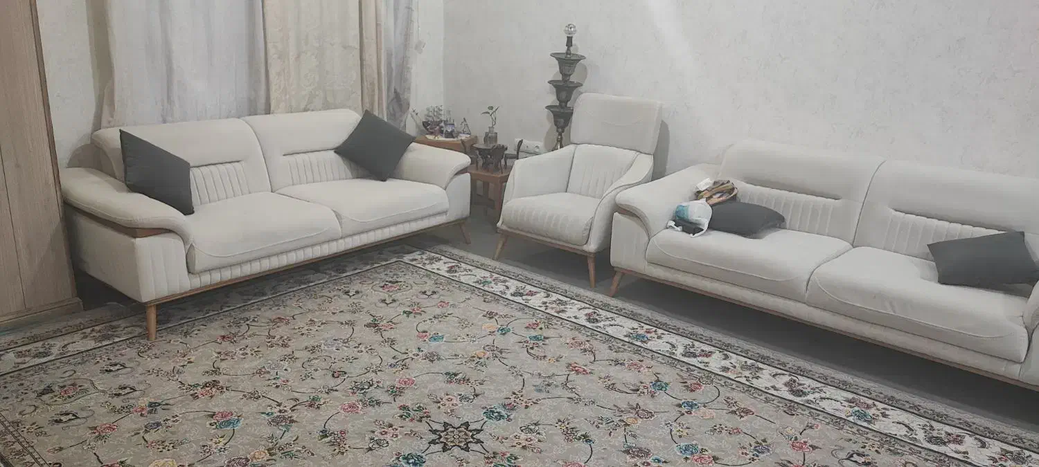 یک دست مبل ۱۲ نفره با ۶ عدد عسلی|مبلمان خانگی و میز عسلی|شیراز, ریشمک|دیوار