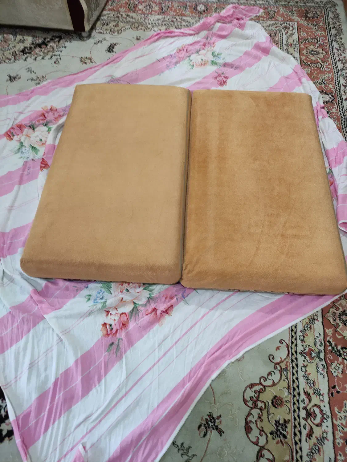 2 عدد پشتی نو و تمیز|پشتی|بندرعباس, |دیوار