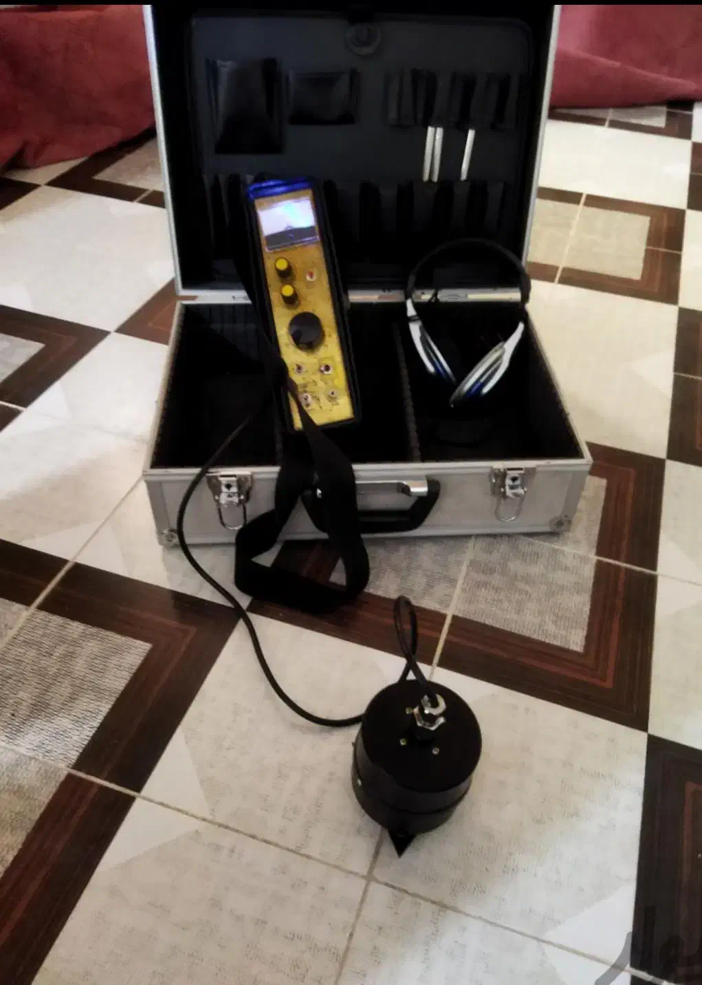 نشت یابی نم رطوبت چکه زردی ترمیم کل رشت وحومه|خدمات پیشه و مهارت|رشت, استقامت ۱|دیوار