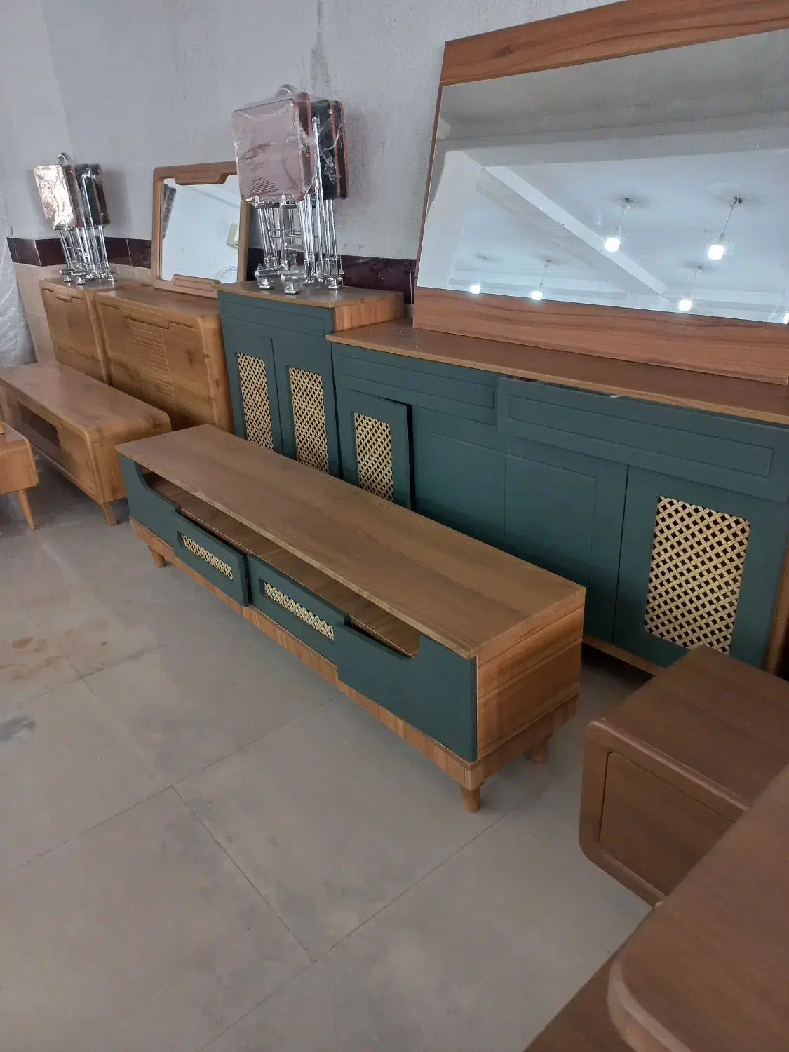 انواع اینه کنسول و جلو مبلی با اقساط ۶ماهه|بوفه، ویترین، کنسول|سورک, |دیوار