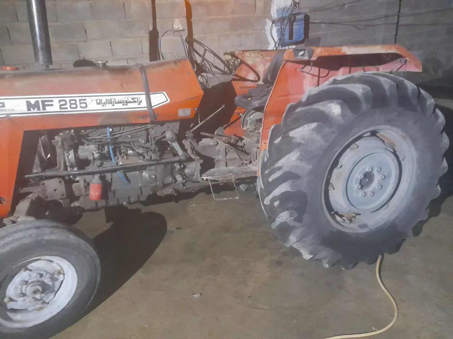 تراکتور فرگوسن ۲۸۵|خودرو سنگین|صحنه, |دیوار