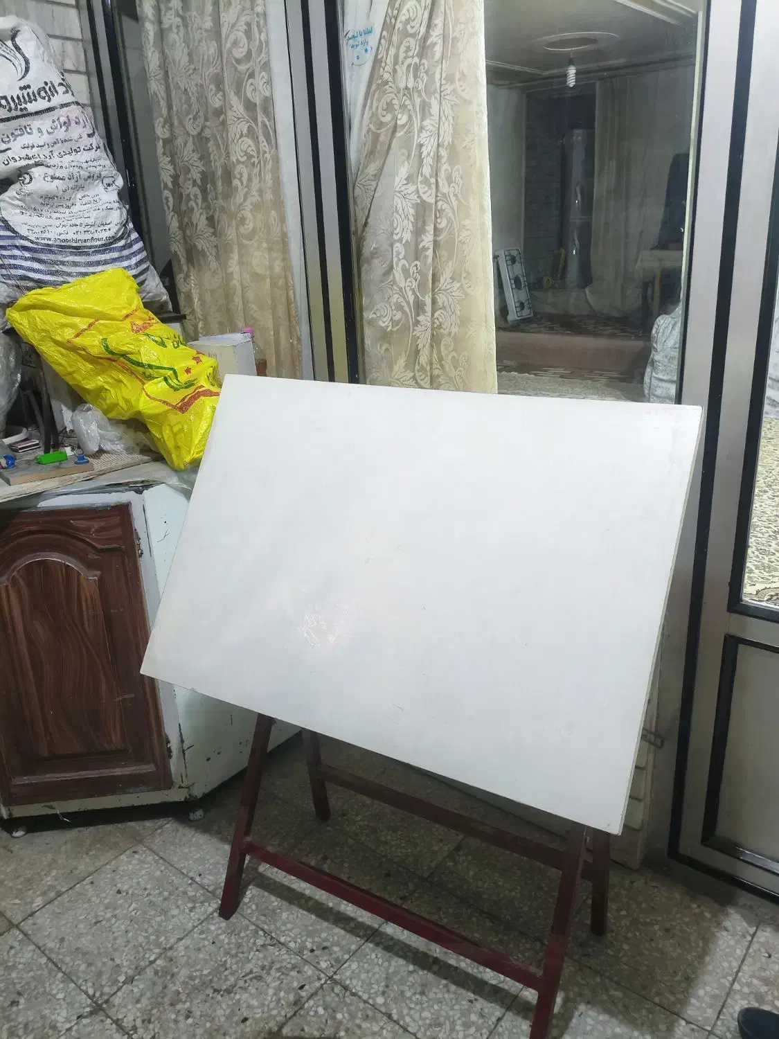 میز نقشه کشی|میز تحریر و کامپیوتر|اصفهان, شاهد|دیوار