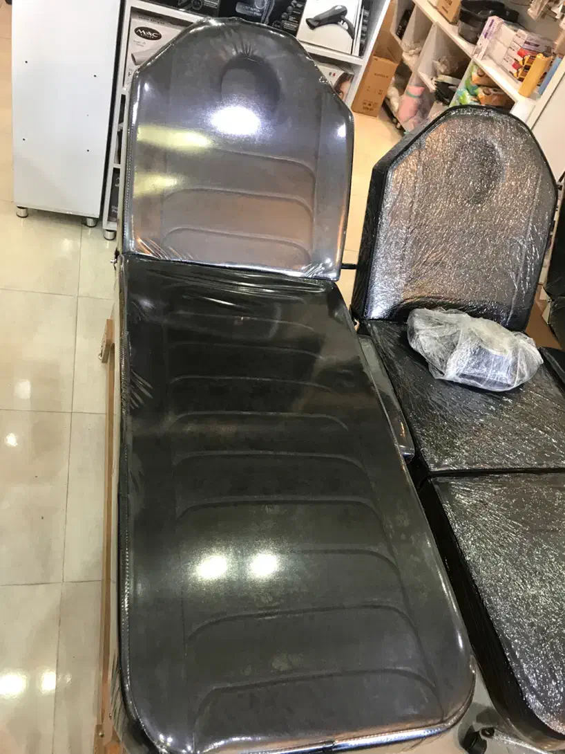 تخت سالنی حرفه ای مقاوم و شیک|آرایشگاه و سالنهای زیبایی|یزد, |دیوار