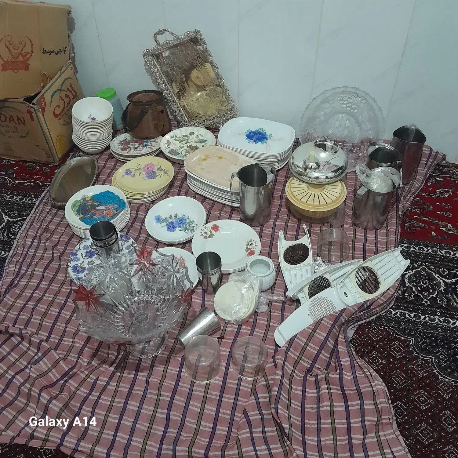 وسایل خانه و آشپزخونه تمیز|ظروف سرو و پذیرایی|بروجرد, |دیوار
