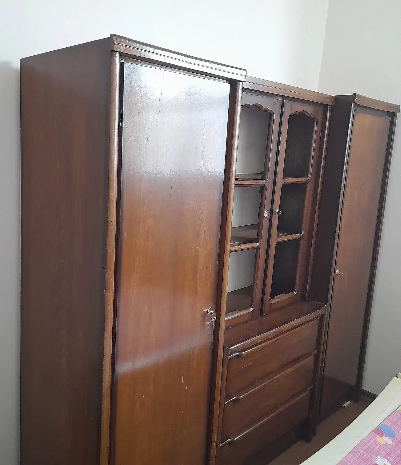 کمد|جاکفشی، کمد، دراور|اردبیل, |دیوار