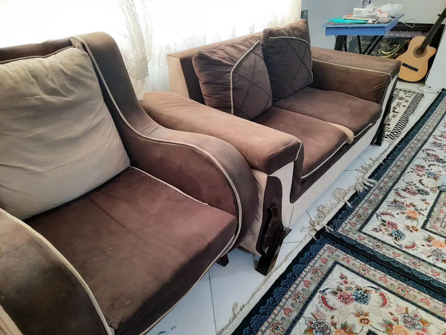 مبلمان هفت نفره راحتی قهوه ای بدون پارگی و شکستگی|مبلمان خانگی و میز عسلی|علی‌آباد کتول, |دیوار