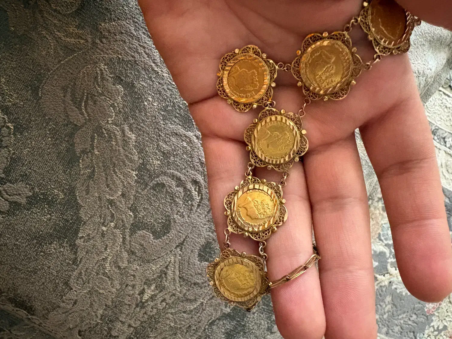 گردنبند پول پولی|جواهرات|سبزوار, قصبه شرقی|دیوار