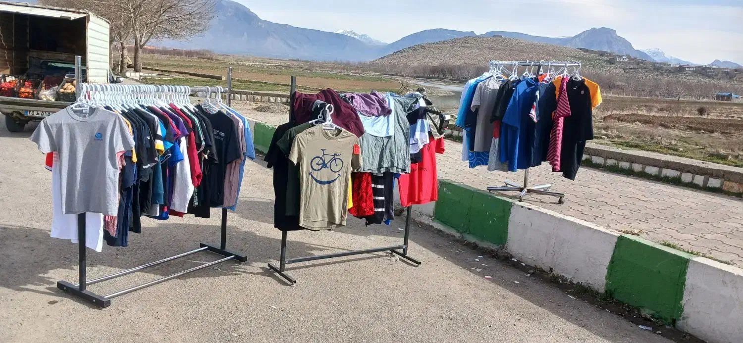 رختاویزرگال|بندرخت و رختآویز|بیستون, |دیوار