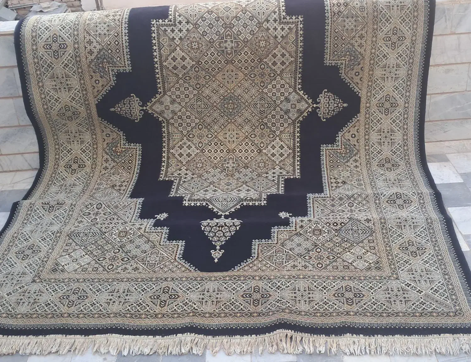 فرش ۶ متری|فرش|بیرجند, |دیوار