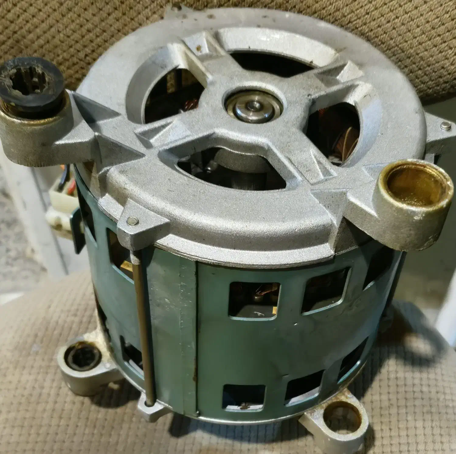 موتور اصلی لباسشویی|ماشین لباسشویی و خشککن لباس|آستارا, |دیوار