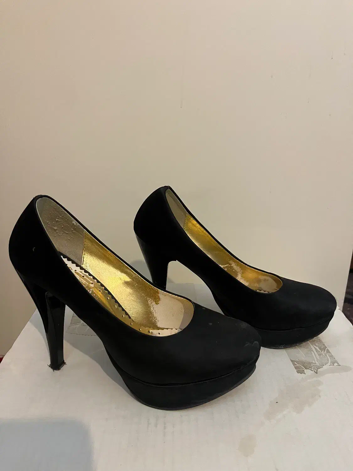 سه عدد کفش ۸۰۰|کیف، کفش، کمربند|مشهد, دانشجو|دیوار