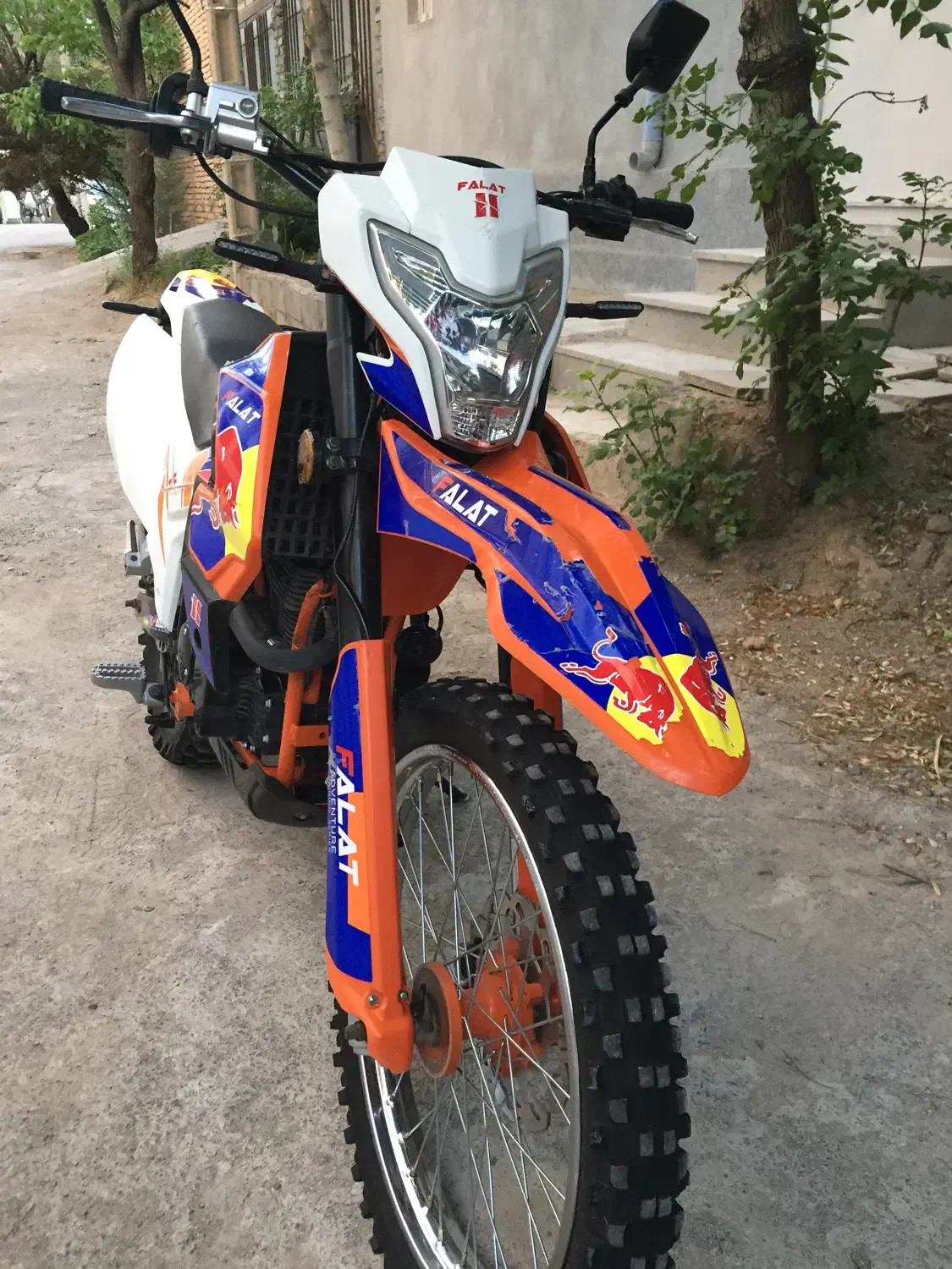 تریل فلات ۲۵۰ طرح ردبول|موتورسیکلت|اسفراین, |دیوار