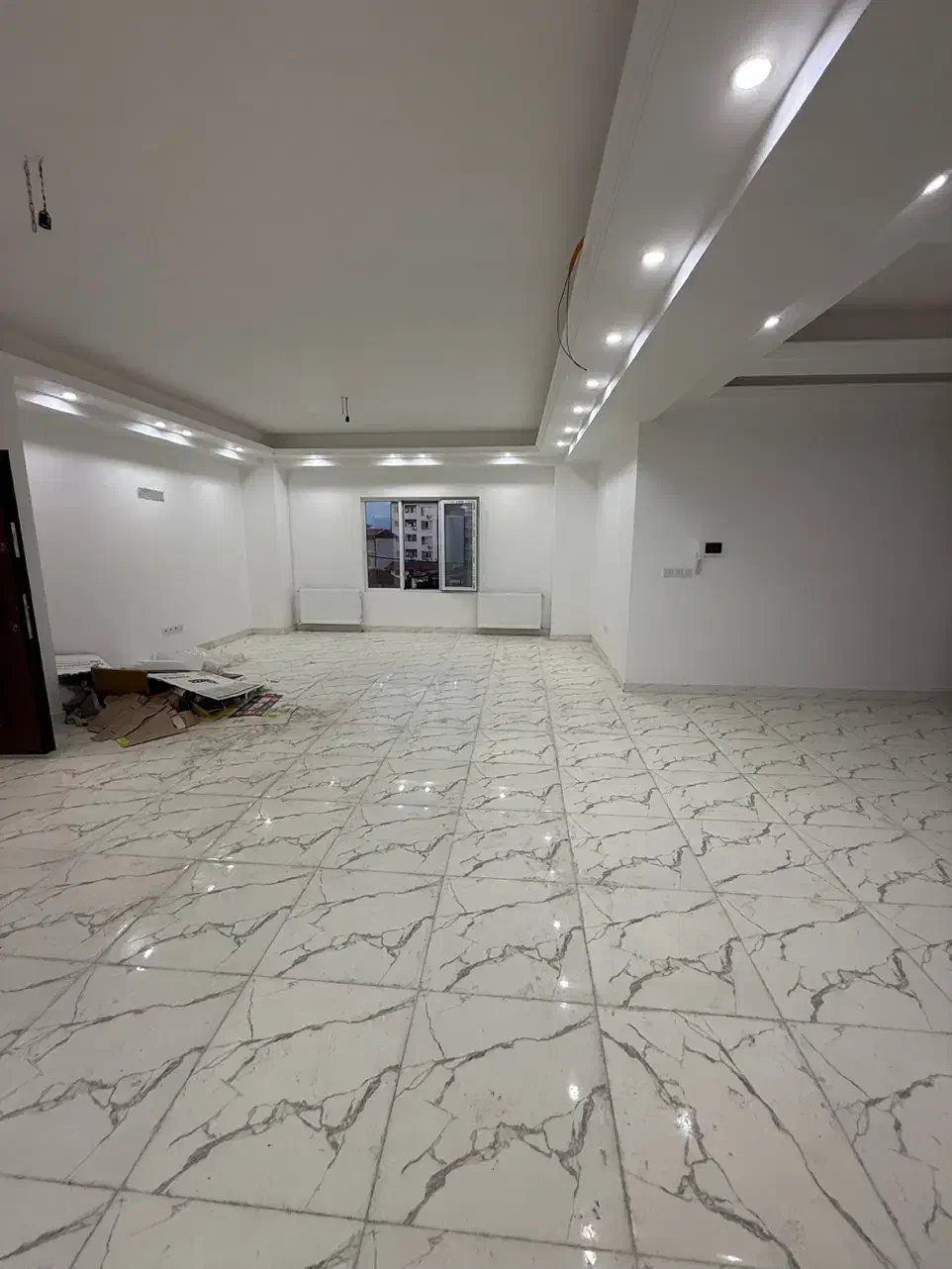 واحد ۱۳۵متر/فول تجهیز/نورگیر/نوساز جمهــوری|فروش آپارتمان|تنکابن, |دیوار