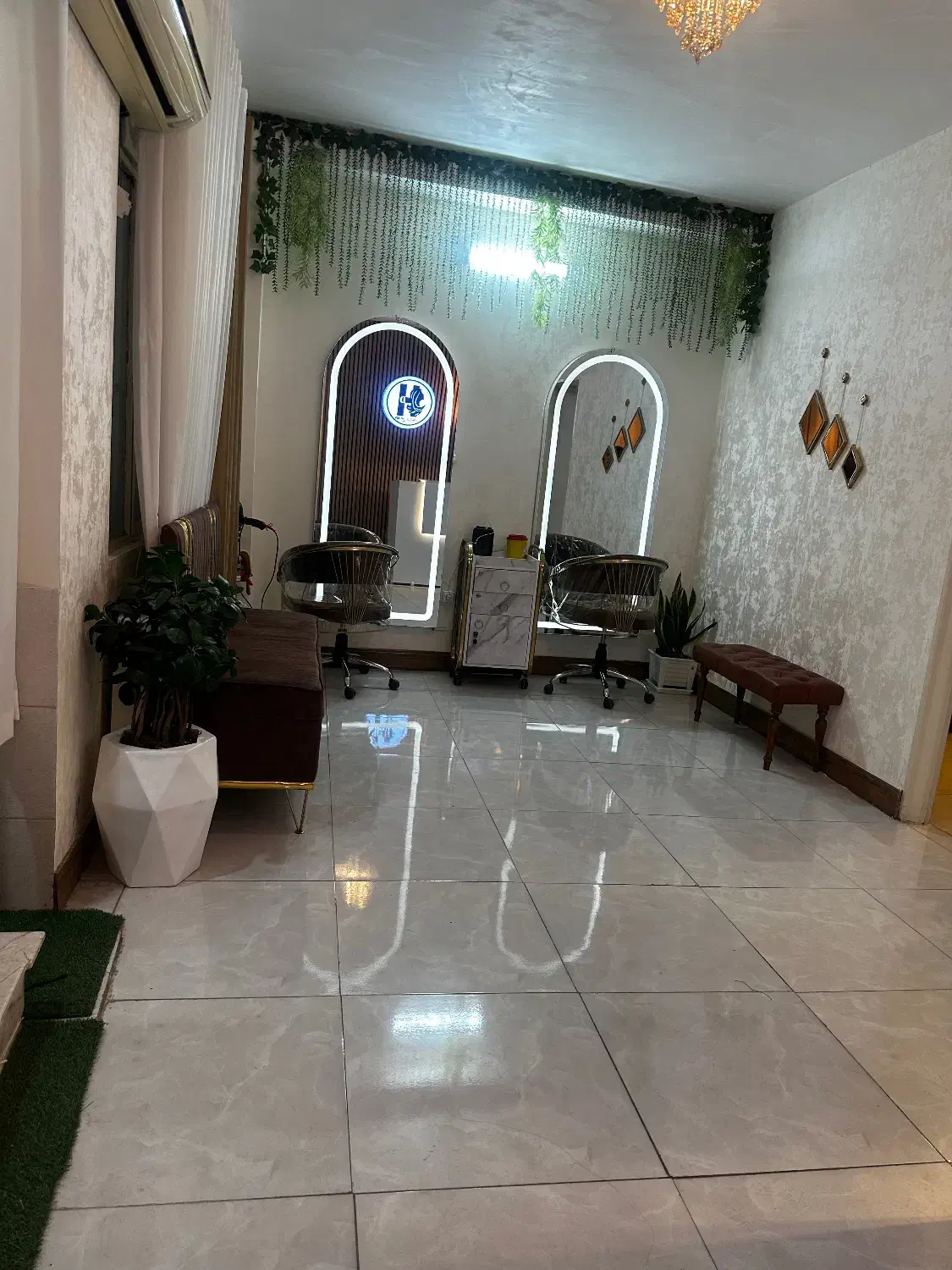 واحد تجاری/مناسب سالن زیبایی|اجارهٔ دفتر کار، اتاق اداری، مطب|بروجرد, |دیوار