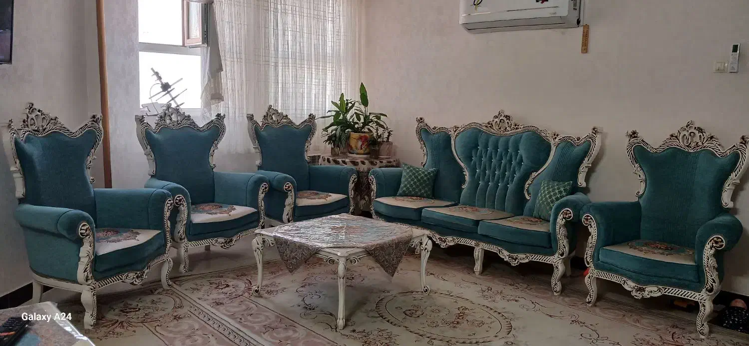 مبل هفت نفره،میز ناهار توری چهار نفره و کنسول|مبلمان خانگی و میز عسلی|قم, شهرک خودرو|دیوار