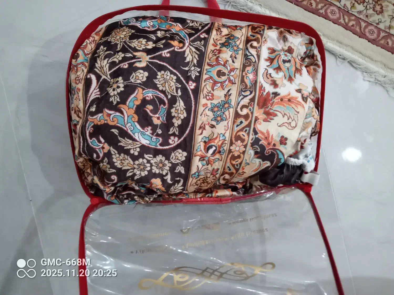 ۳عدد رو فرشی کشدار ابریشمی ۴ تومان|روفرشی|آمل, |دیوار