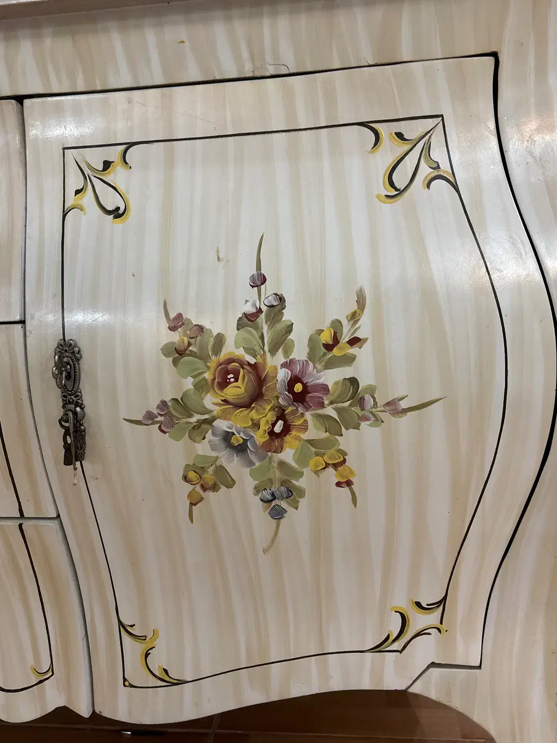 آینه کنسول|بوفه، ویترین، کنسول|تهران, مینای شمالی (مخبر)|دیوار