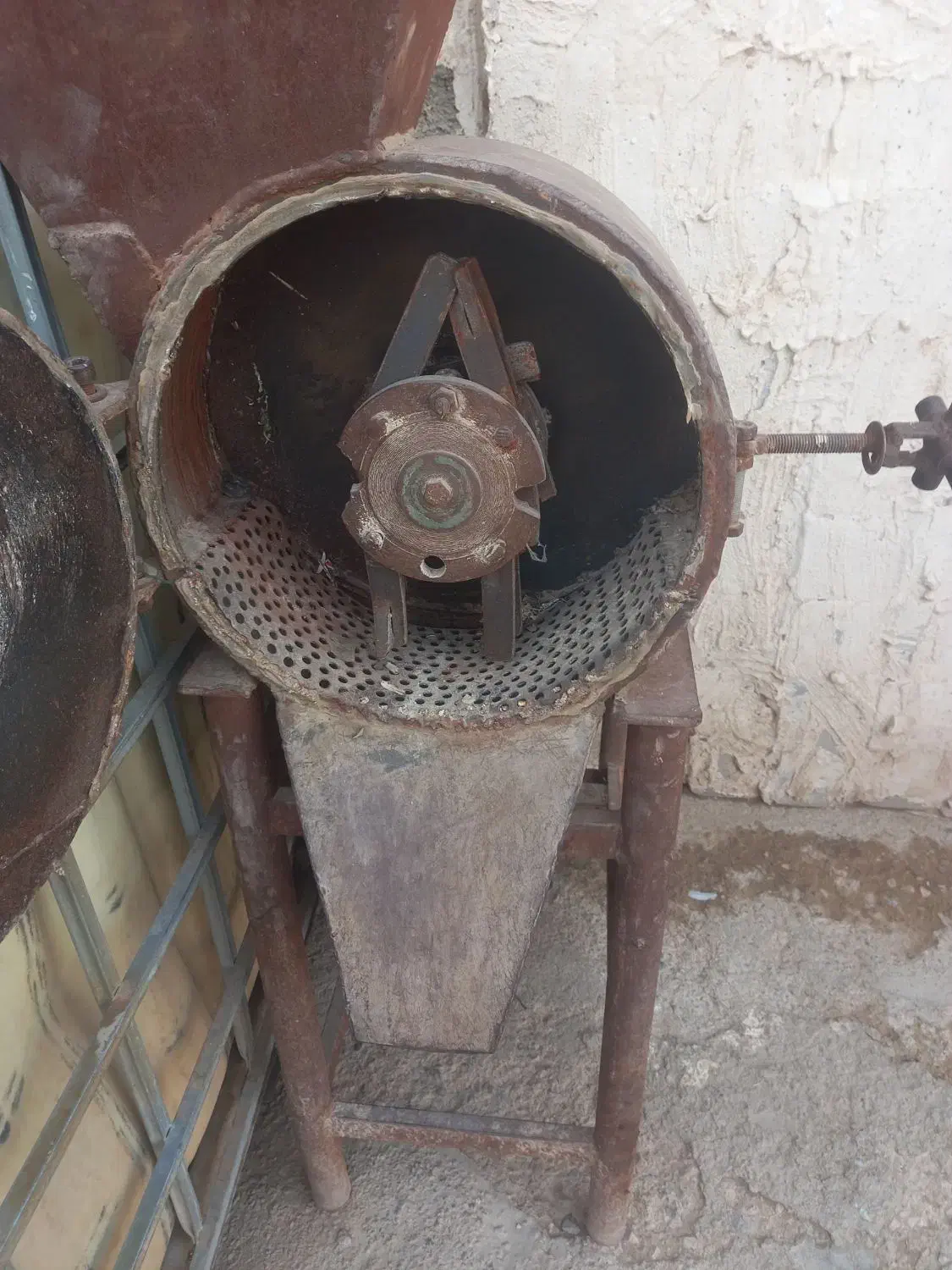 در حد تو انبار مونده کار نکرده|ماشین‌آلات صنعتی|تاکستان, |دیوار