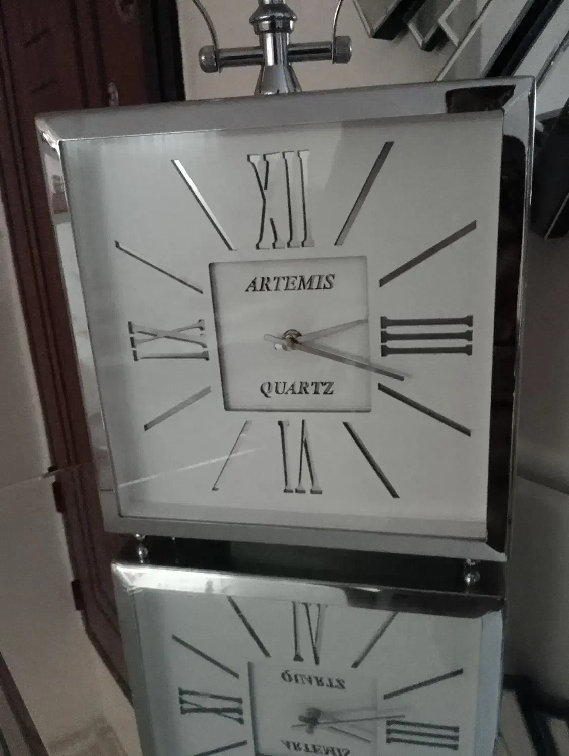 ساعت و ان یکاد|ساعت دیواری و تزئینی|قائن, |دیوار