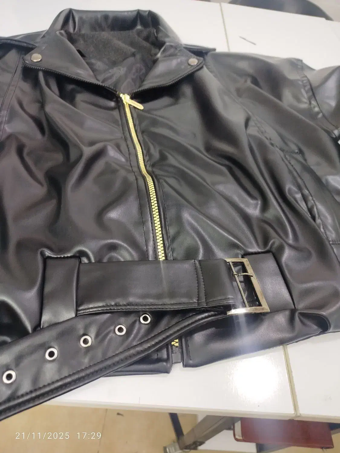 خیاطی مزون دوز|لباس|قرچک, میرزائی جنوبی|دیوار