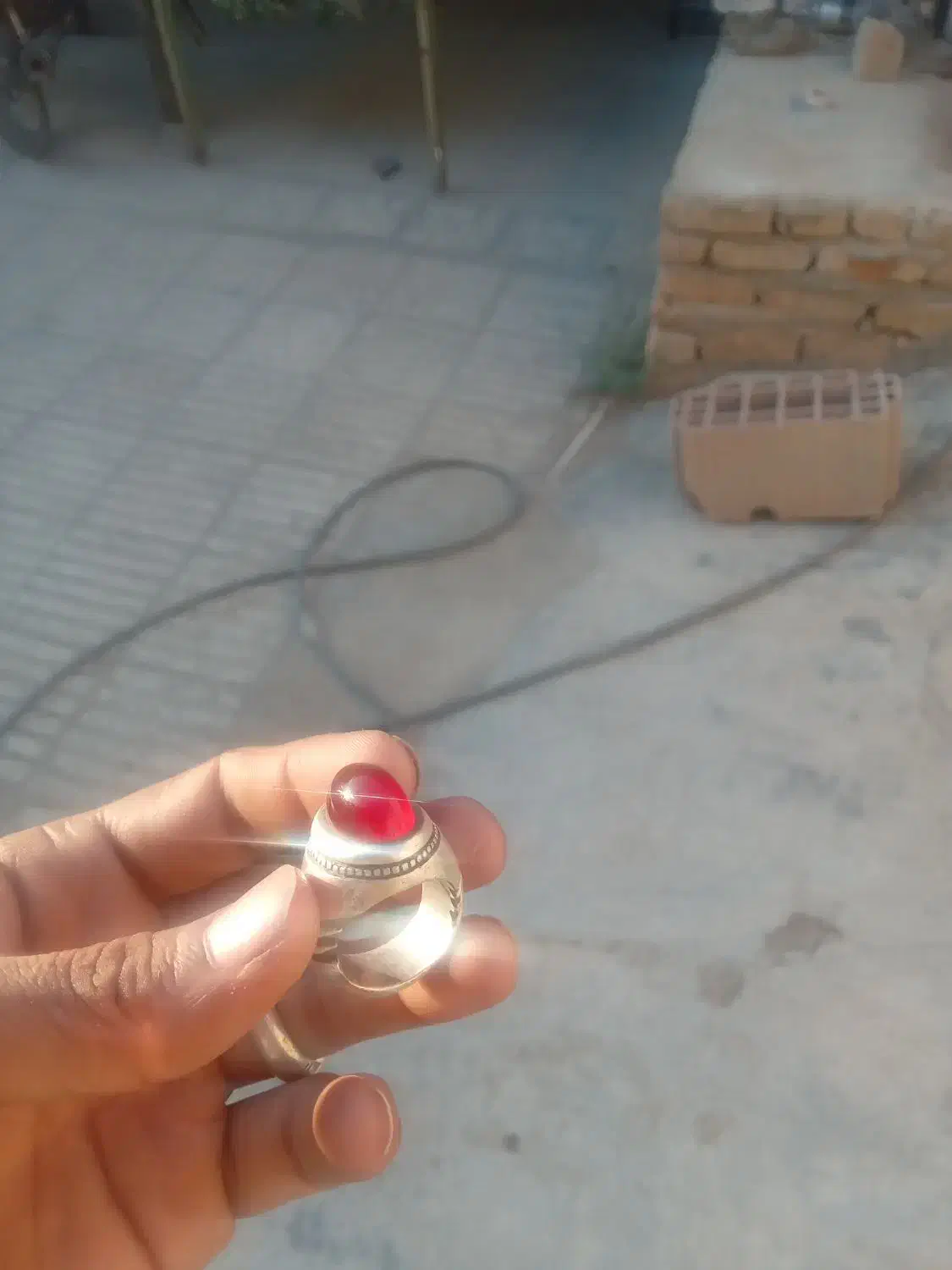 انگشتر سنگین|جواهرات|کلاله, |دیوار