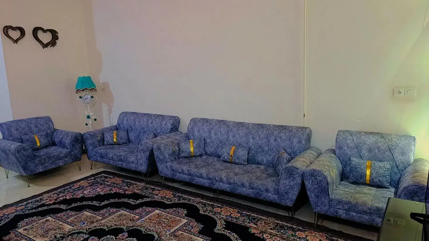 مبل راحتی در حد نو|مبلمان خانگی و میز عسلی|اهواز, شهرک اکباتان|دیوار