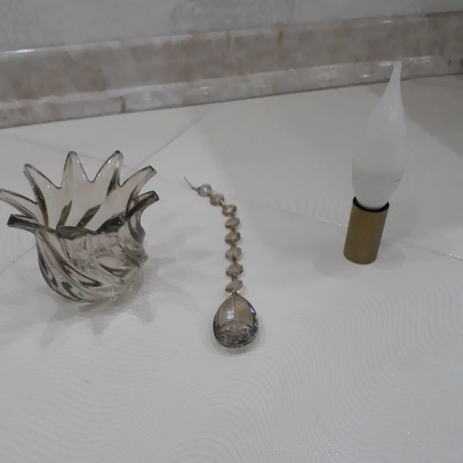 لامپ ولاله وکریستال|لوستر و چراغ آویز|باغستان, |دیوار