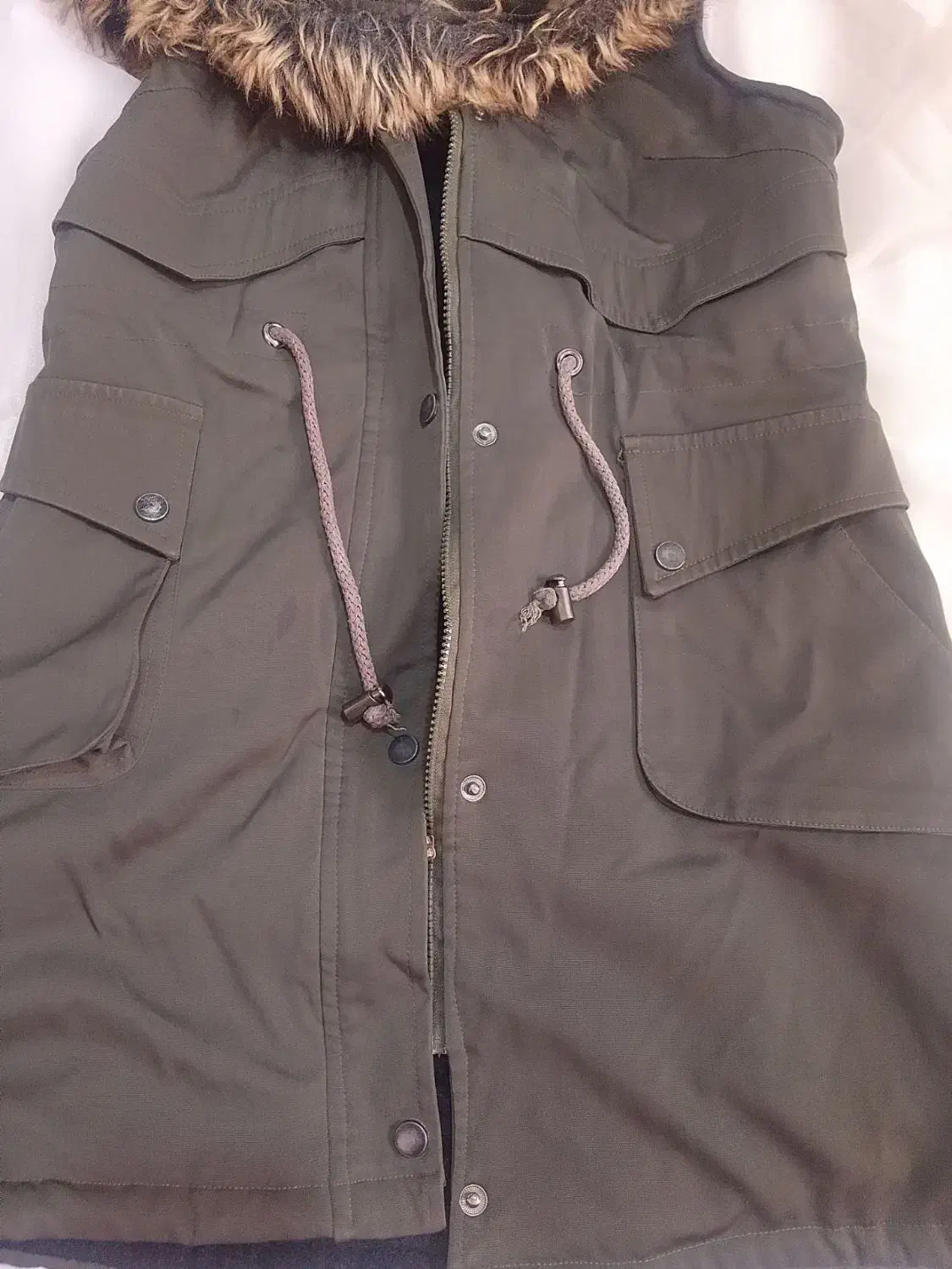 کاپشن|لباس|شیروان (خراسان), |دیوار