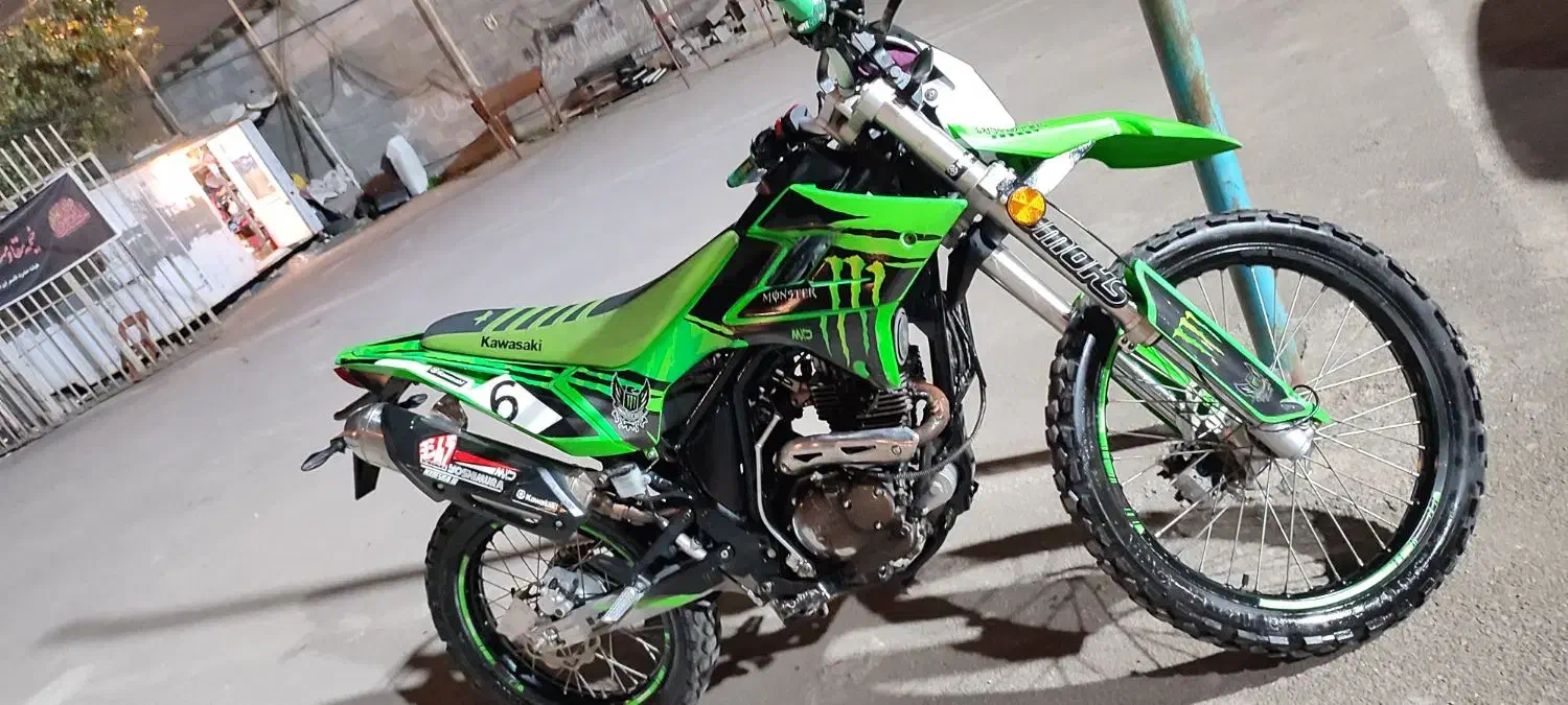 تریل t4|موتورسیکلت|رشت, معلم|دیوار