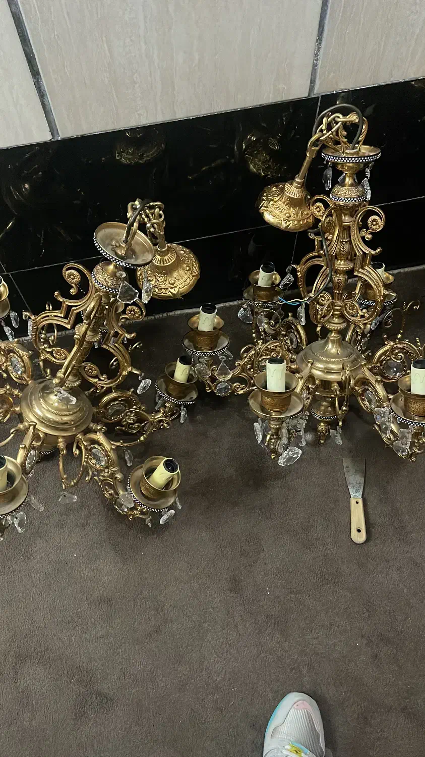 خریدار لوستر فلزی  طلایی برنجی|لوستر و چراغ آویز|تهران, شهرآرا|دیوار