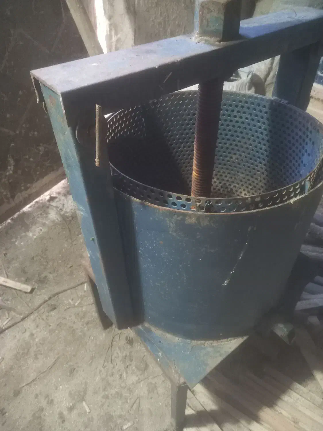 دستگاه پرس موم زنبور عسل|ماشین‌آلات صنعتی|اطاقور, |دیوار