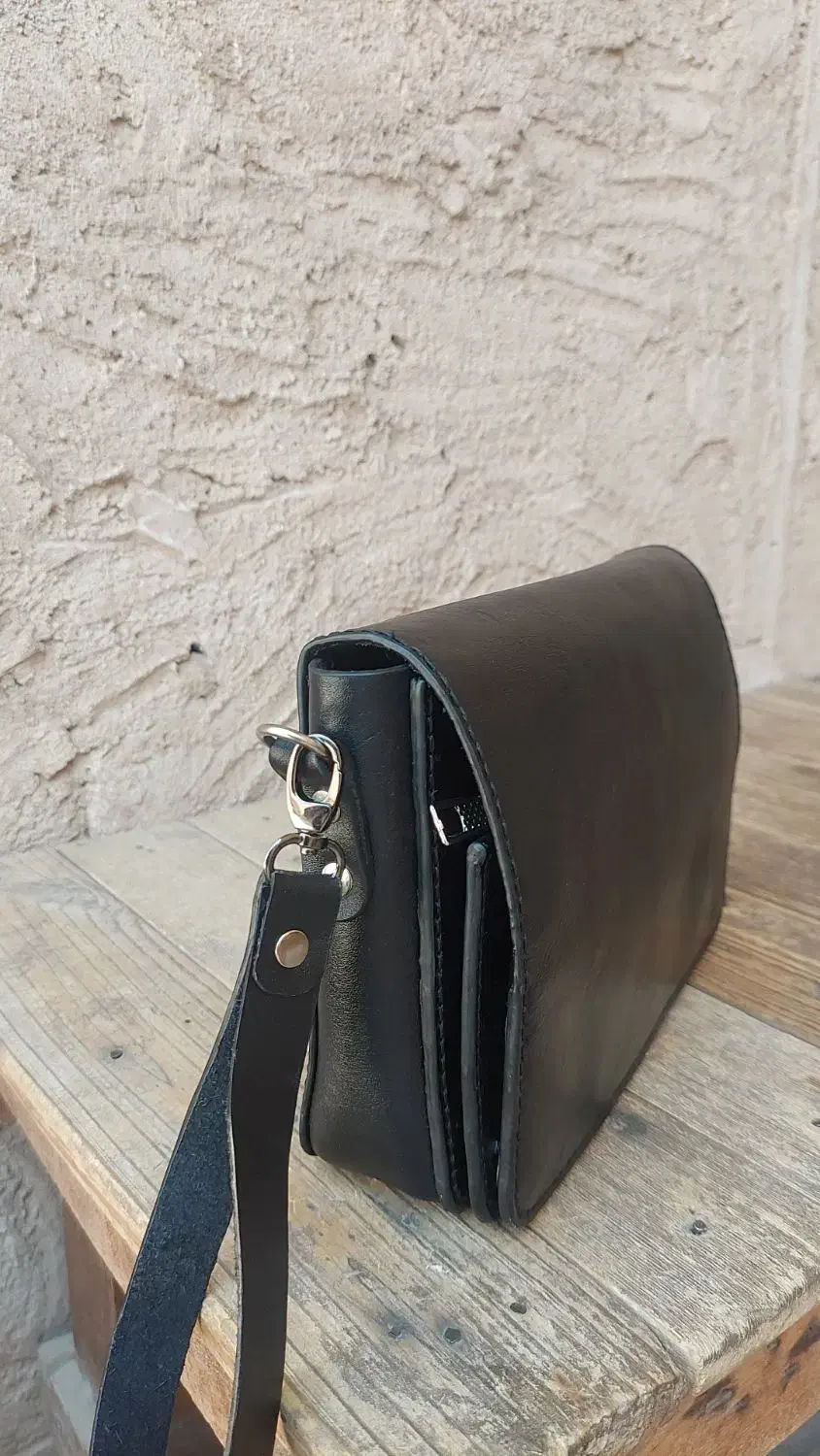 چرم دوزی|کیف، کفش، کمربند|کرمان, |دیوار