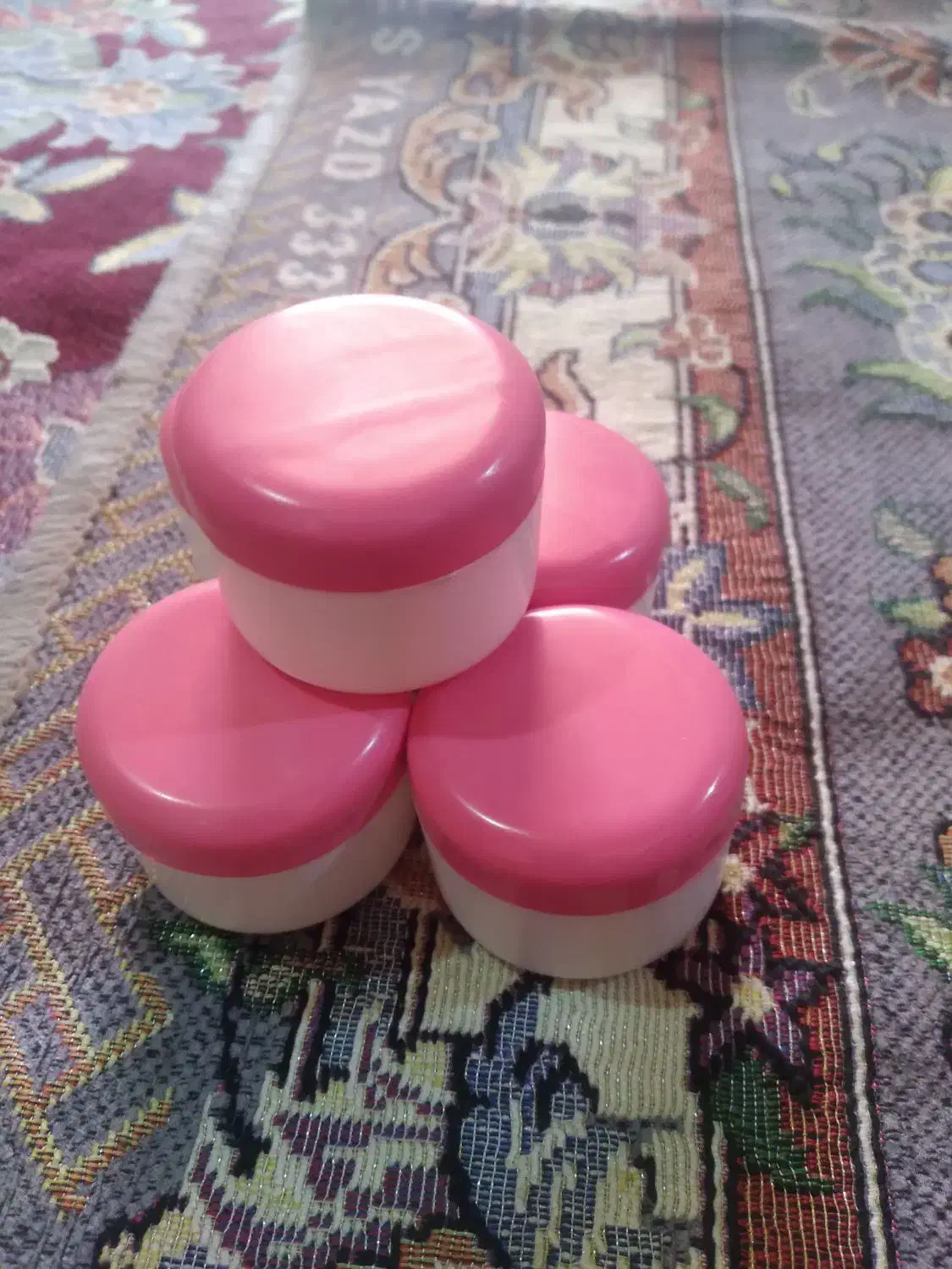 کرم صورت موجود هست|آرایشی، بهداشتی، درمانی|میناب, |دیوار