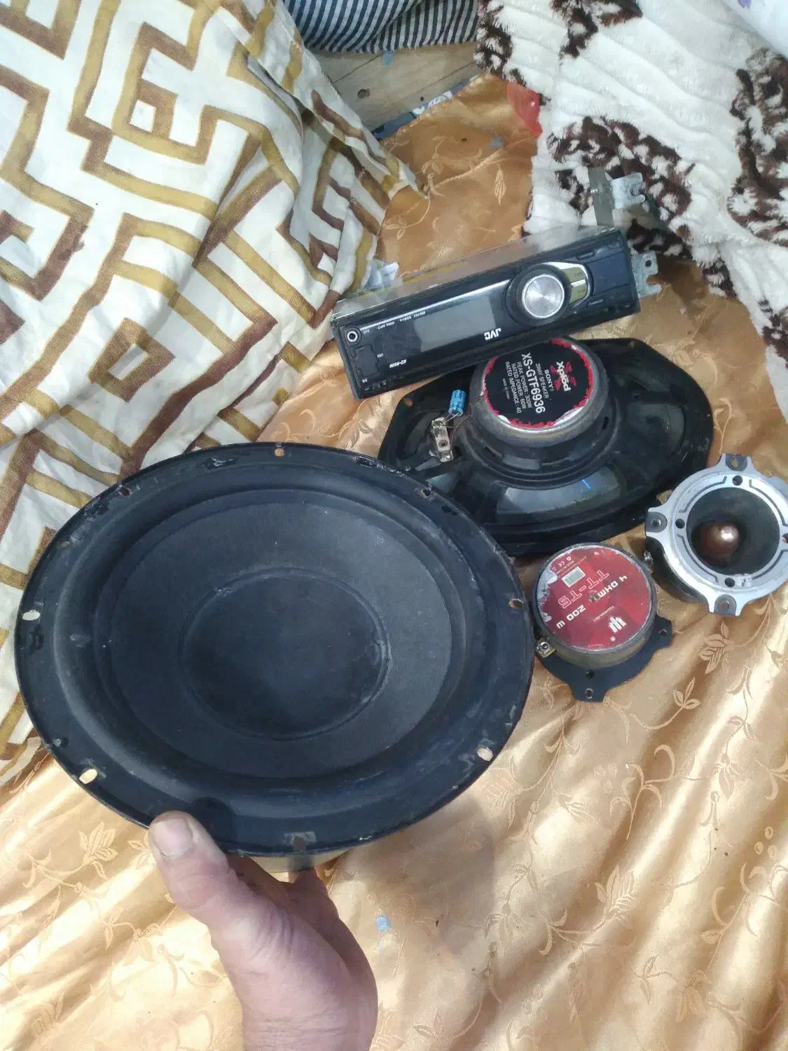 صوتی‌تصویری|صوتی و تصویری|رشت, پاره بیجار|دیوار