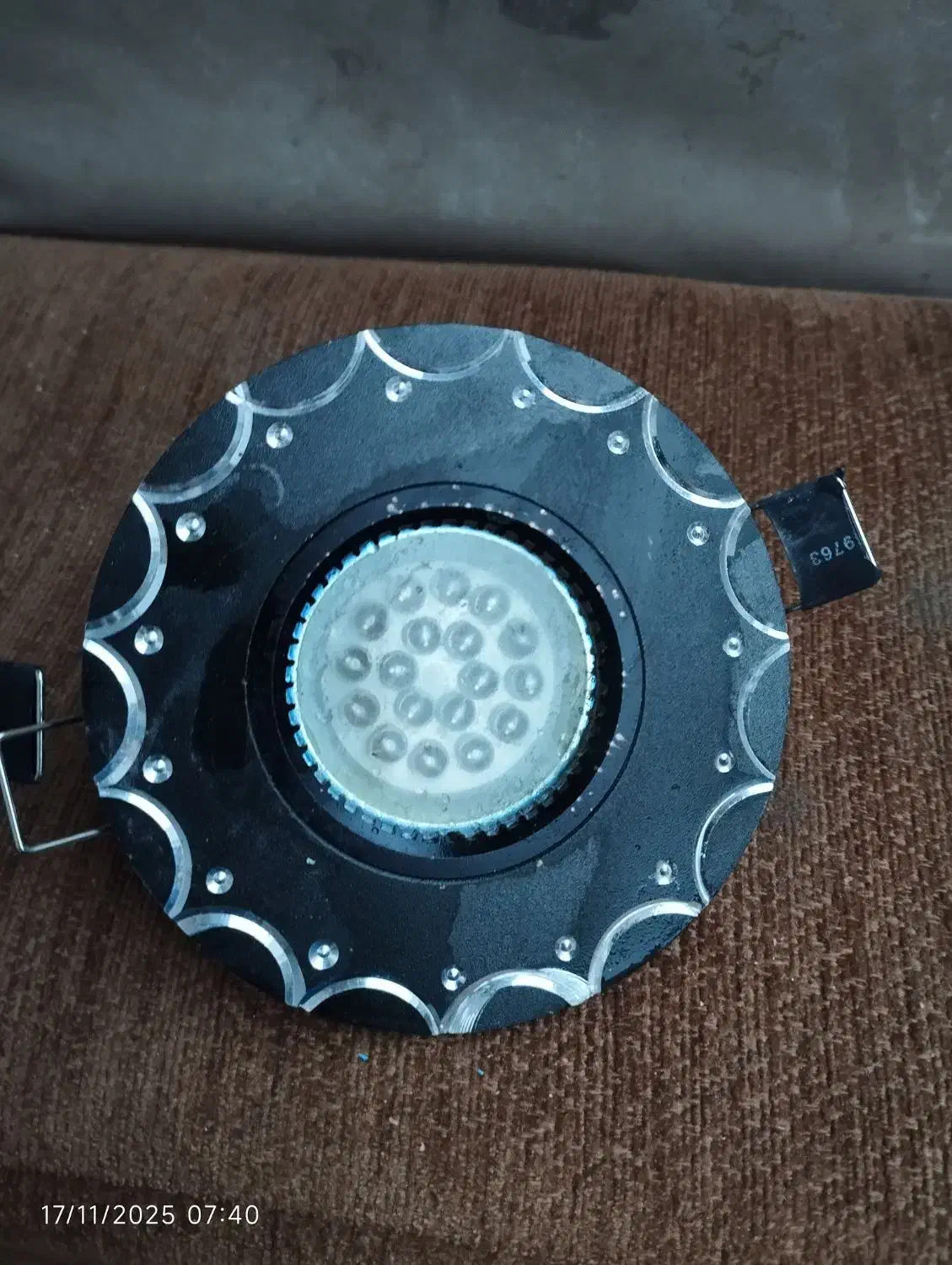 هالوژین|لامپ و چراغ|سلماس, |دیوار