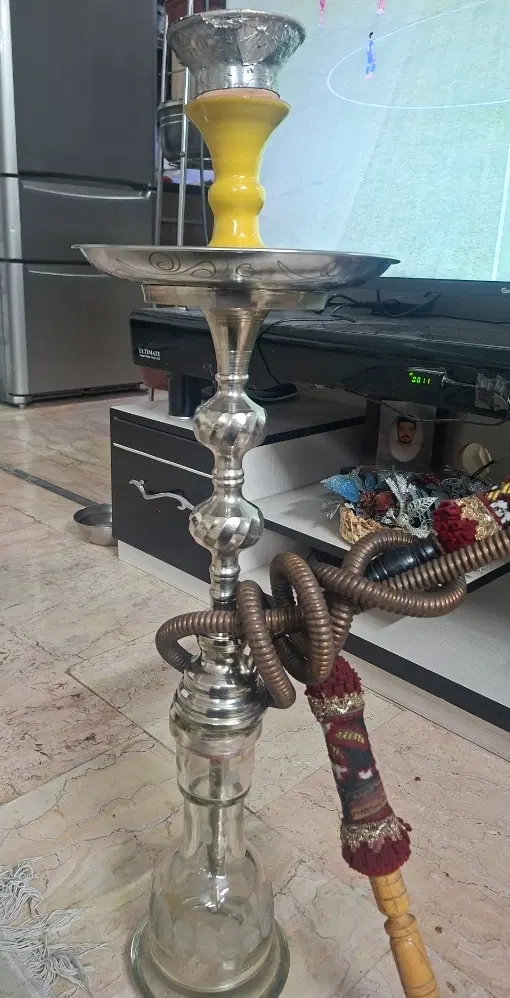قلیان تنه برنجی با شلنگ چرم|صنایع دستی و سایر لوازم تزئینی|تهران, وحیدیه|دیوار