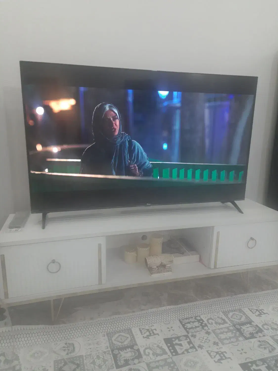 فروش و خرید تلوزیون شکسته|تلویزیون و پروژکتور|تهران, اکباتان|دیوار