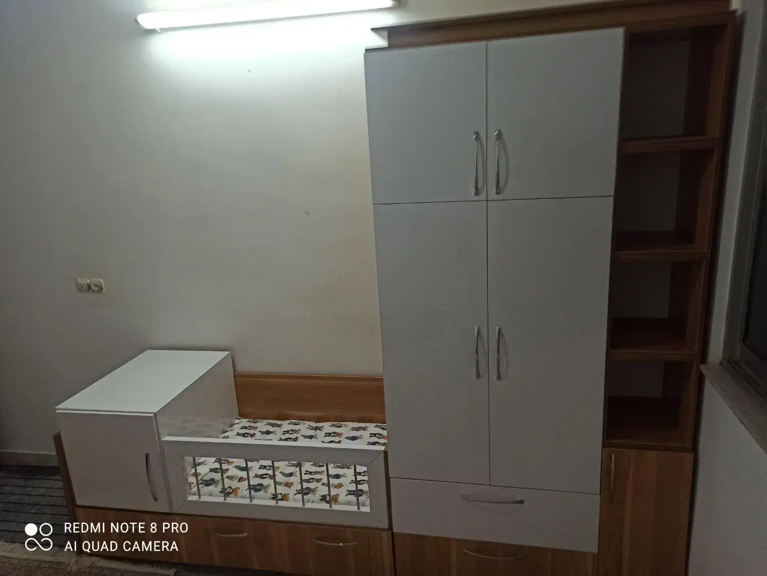 فروش تخت و کمد بچه|تخت و سرویس خواب|ساری, |دیوار