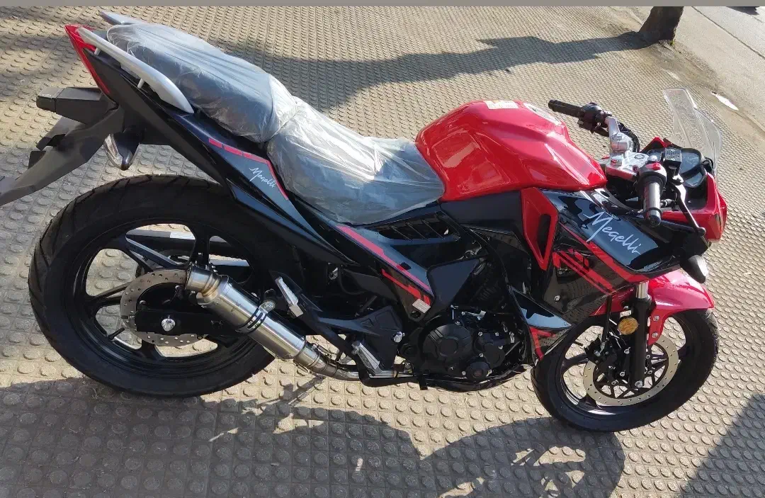 مگلی خشک صفر کیلومتر|موتورسیکلت|رشت, منظریه|دیوار