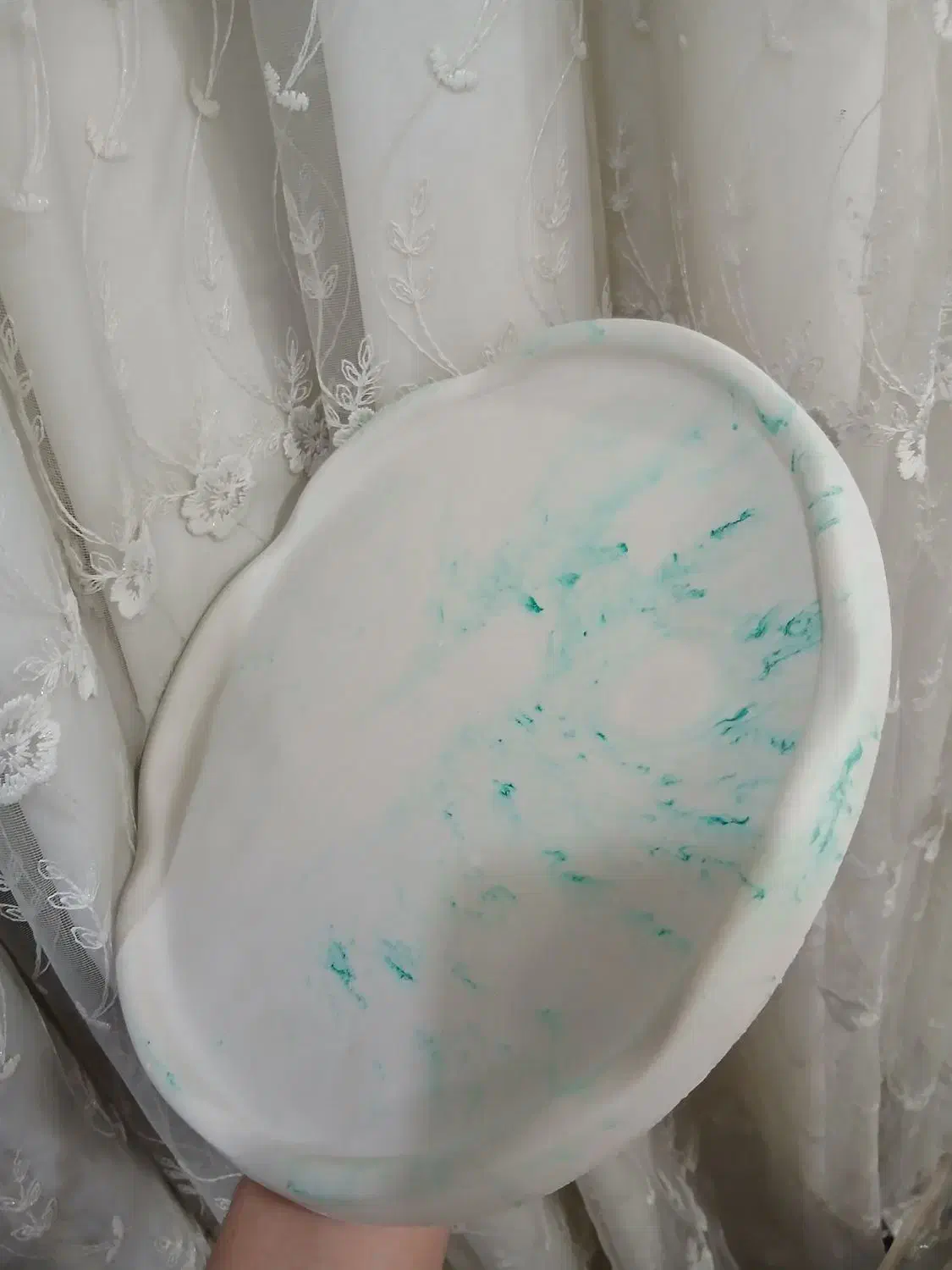 سینی گرد لبه دار|ظروف سرو و پذیرایی|گتوند, |دیوار