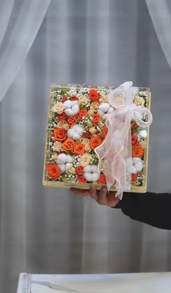 گل فروشی فلورا تخفیفات روز مادرو از دست نده|گل و گیاه طبیعی|آباده, |دیوار