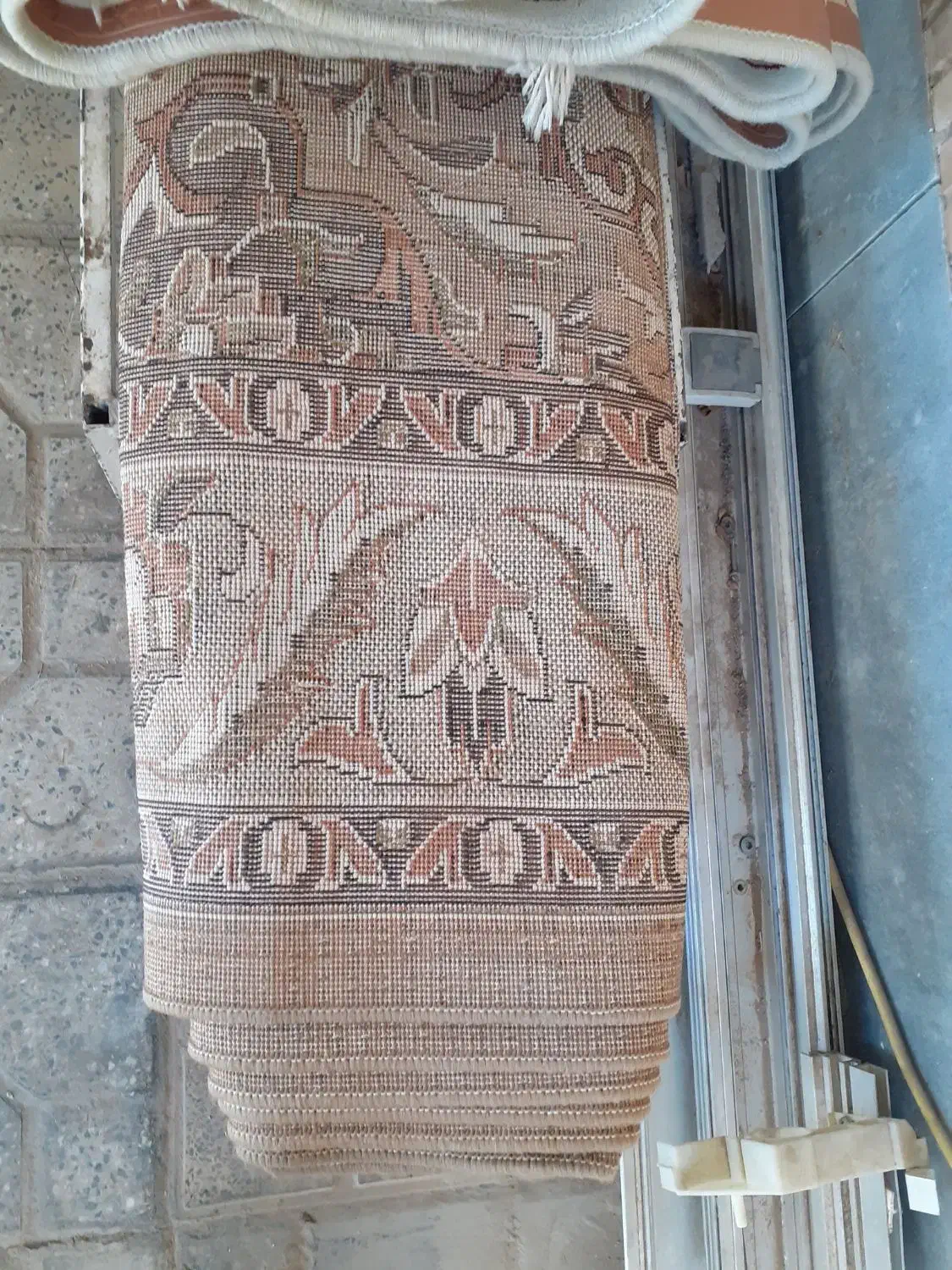 گلیم فرش|گلیم، جاجیم، گبه|شاهین‌شهر, عطار|دیوار