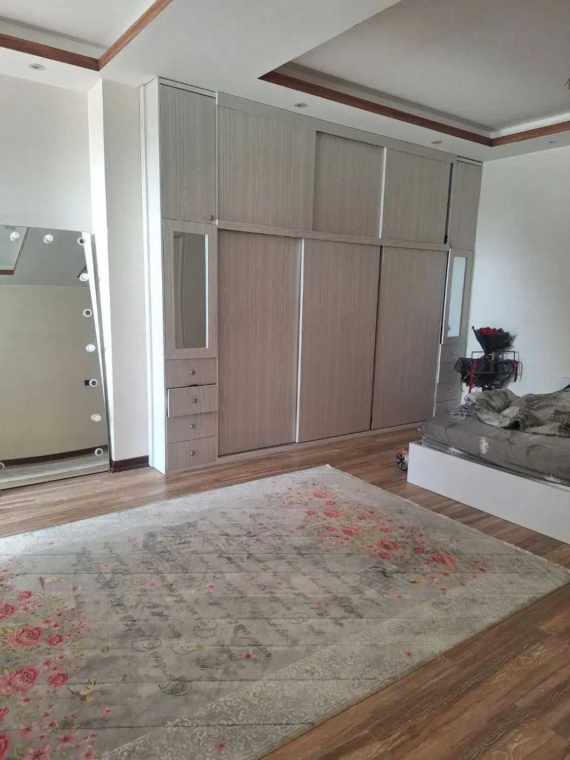 120متر/ 2 خواب/ فردوس شرق / عروسک *