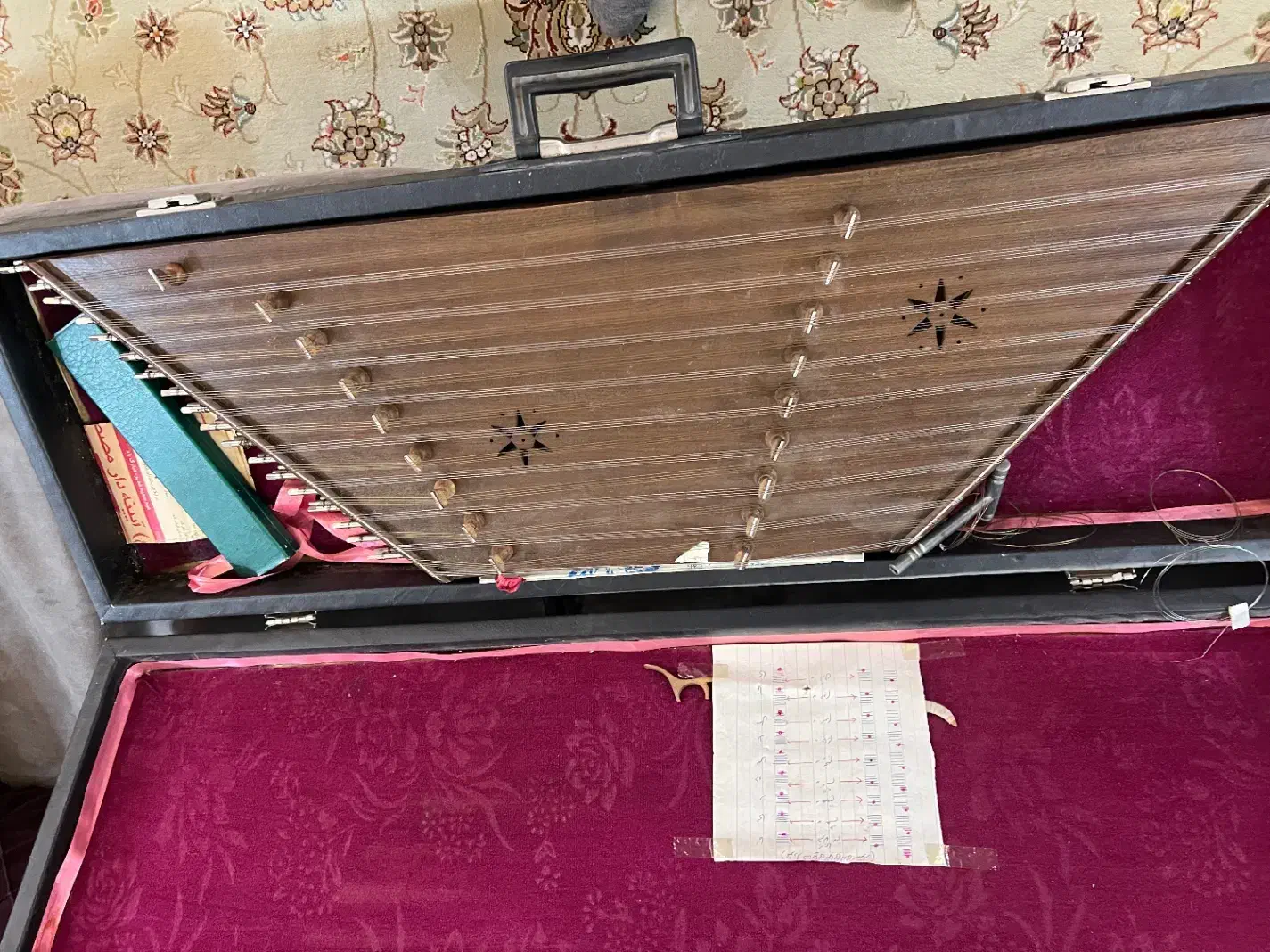 ساز سنتی|آلات موسیقی|طرقبه, |دیوار