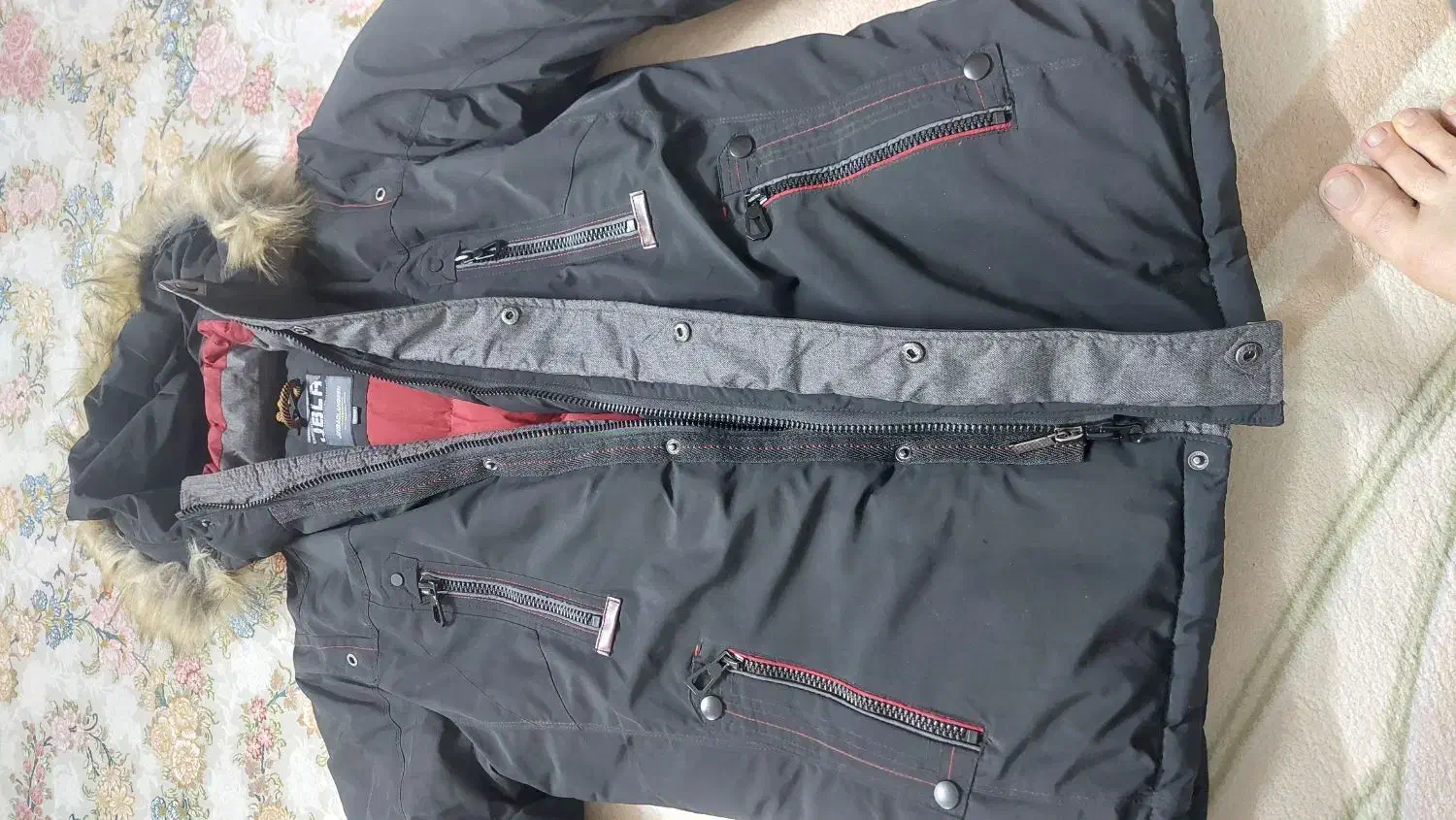 کاپشن ضخیم درجه یک خارجی|لباس|قم, تولید دارو و یخچال|دیوار