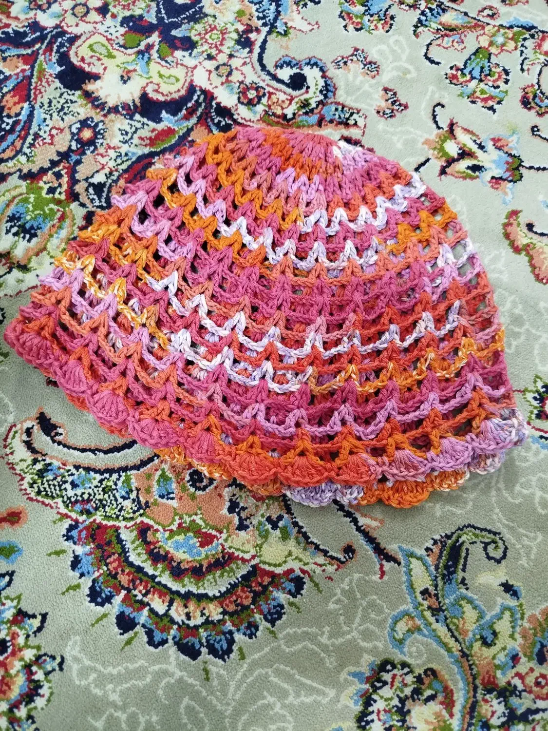 کلاه پاییزه|لباس|یزد, |دیوار