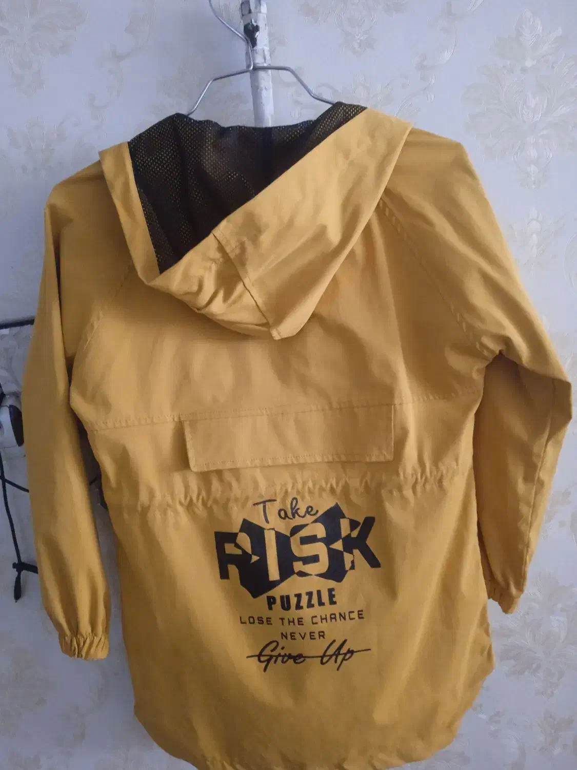 لباس|لباس|رباطکریم, آدران|دیوار